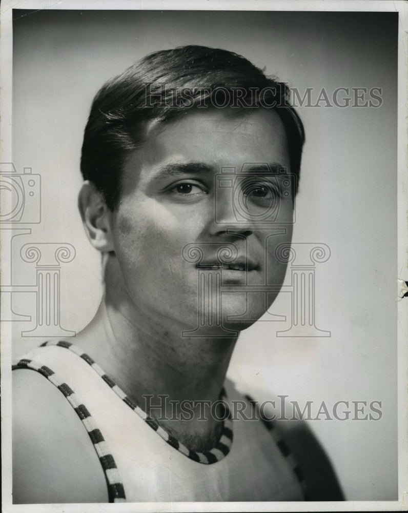 1968 Press Photo Akron Goodyears Amateur Basketball Team Player Dennis Berkholtz- Historic Images