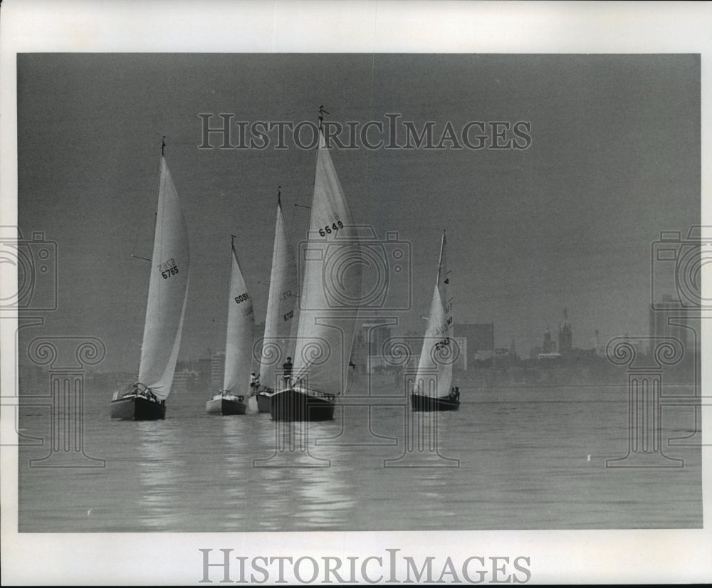 1971 Press Photo Sailboats race during Michigan Yachting Association Regatta- Historic Images