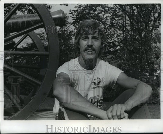 1977 Press Photo Steve Lacy, the University of Wisconsin's top miler - mjt03194- Historic Images