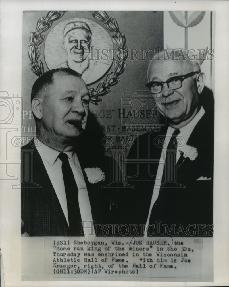 1968 Press Photo Baseball star Joe Hauser with Hall of Fame&#39;s Joe Krueger- Historic Images