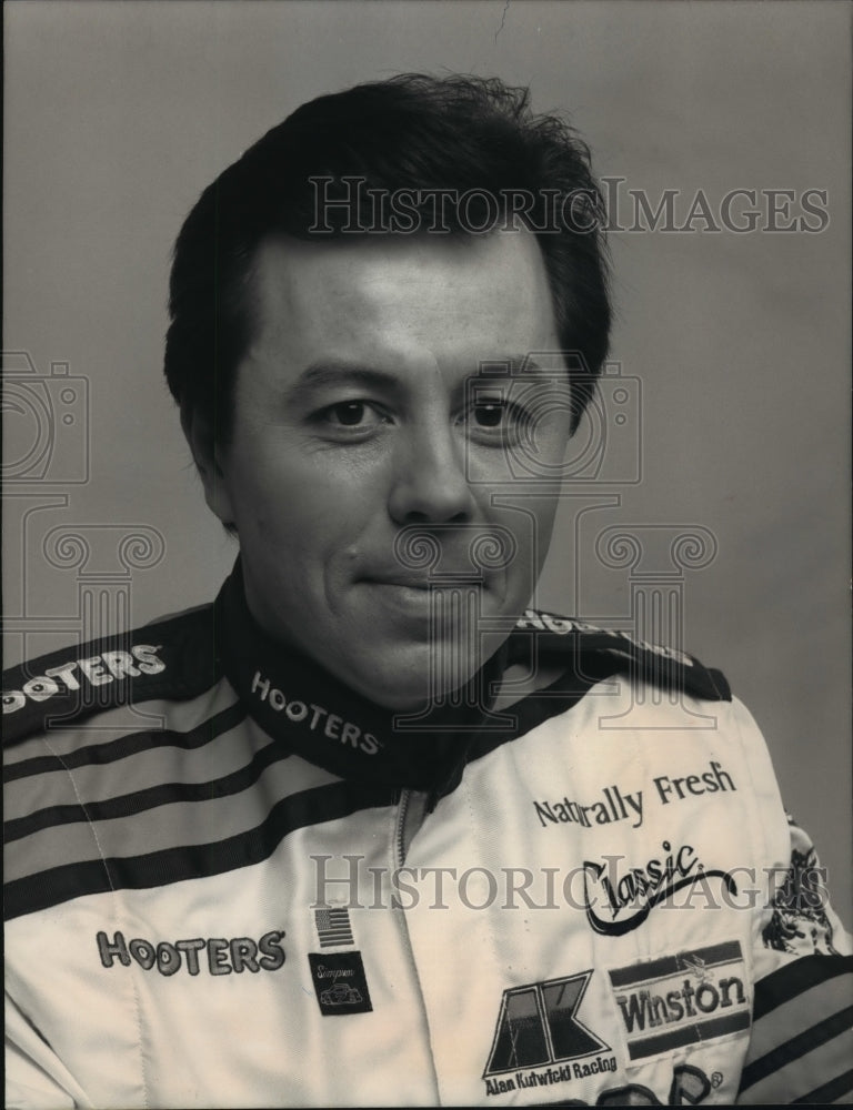 1992 Press Photo Alan Kulwicki race car driver in his uniform. - mjt04236- Historic Images