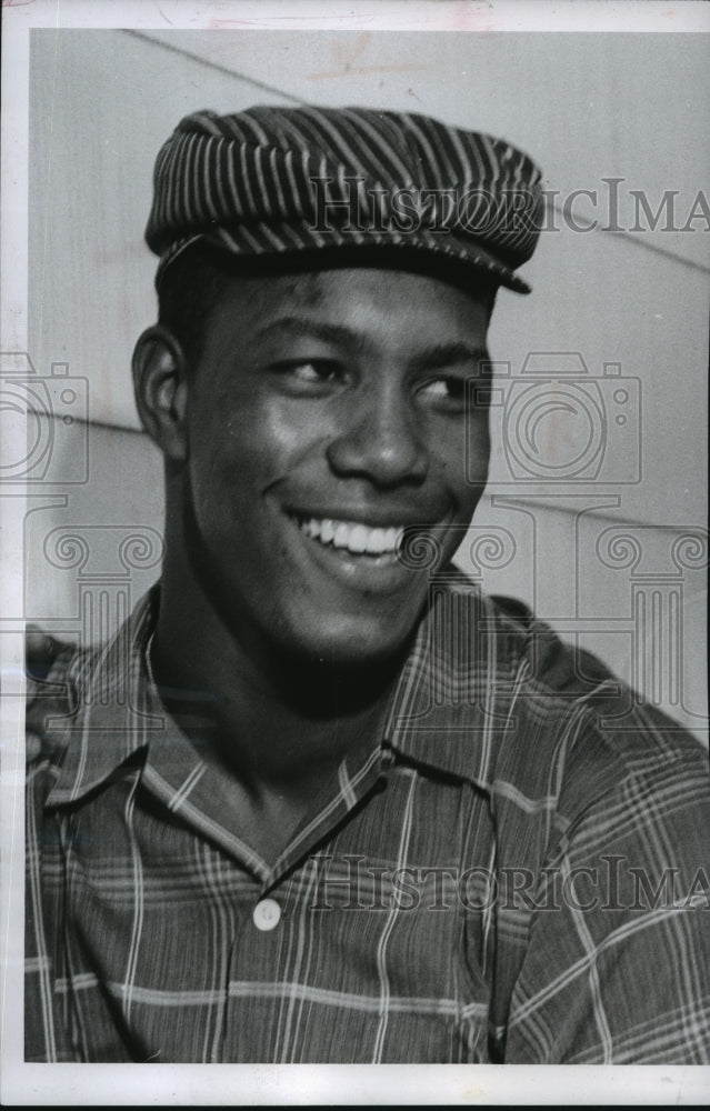 1957 Press Photo Wes Covington with his beautiful smile . - Historic Images