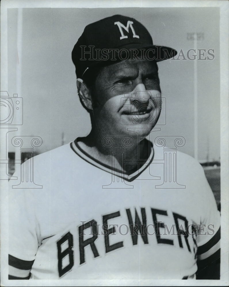 1975 Press Photo Del Crandall the Brewers catcher in his Brewers uniform.- Historic Images