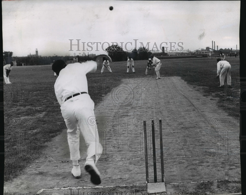 1958 Press Photo Milwaukee Cricket Club in Match with Chicago - mjt05593- Historic Images