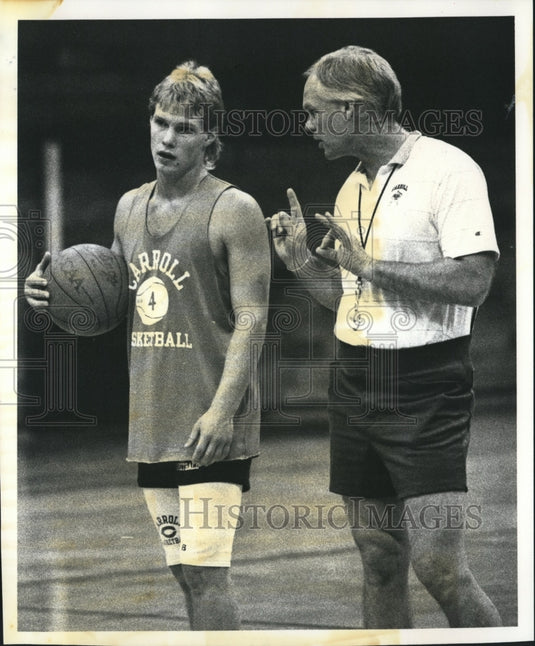 1989 Press Photo Carroll College basketball father & son duo, Destry & Dave Fink- Historic Images