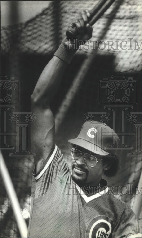 1982 Press Photo Leon Durham, a bright spot during Chicago Cubs rebuilding year- Historic Images