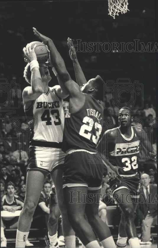 1987 Press Photo Bucks Basketball Player Jack Sikma And Pacers' Waymon Tisdale- Historic Images
