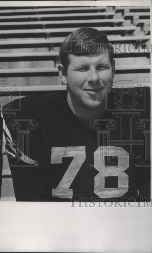 1970 Press Photo University Of Wisconsin - Milwaukee Football Player Dick Flesch- Historic Images