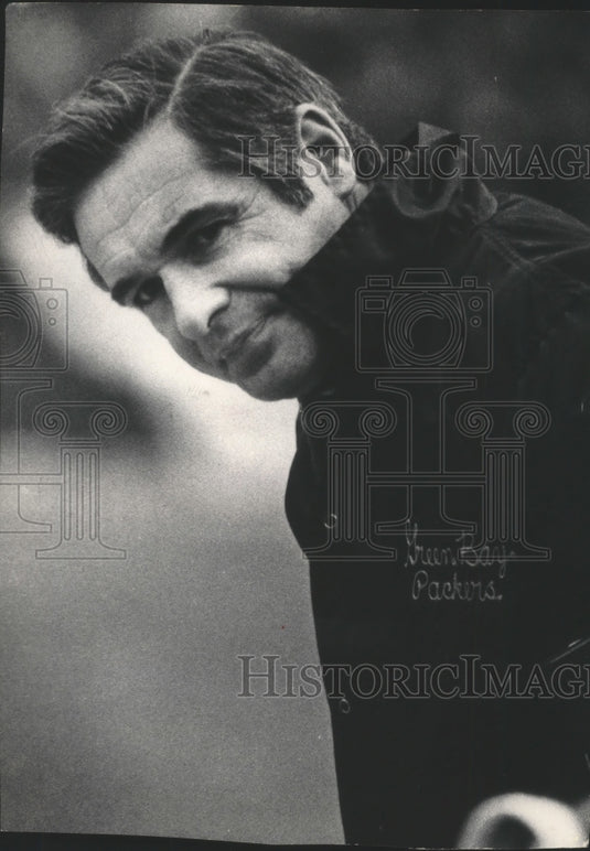 1972 Press Photo Green Bay Packers Football Coach Dan Devine Watches Intently- Historic Images