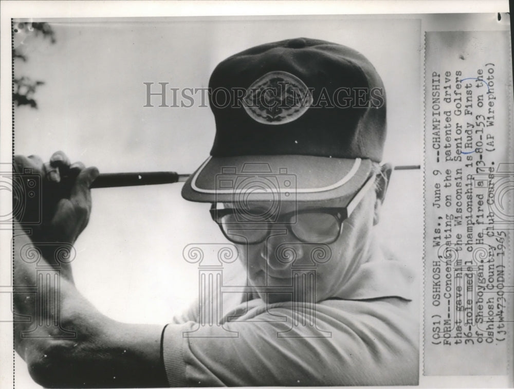 1965 Press Photo Wisconsin Senior Golfers champion, Rudy Finst, during tourney- Historic Images