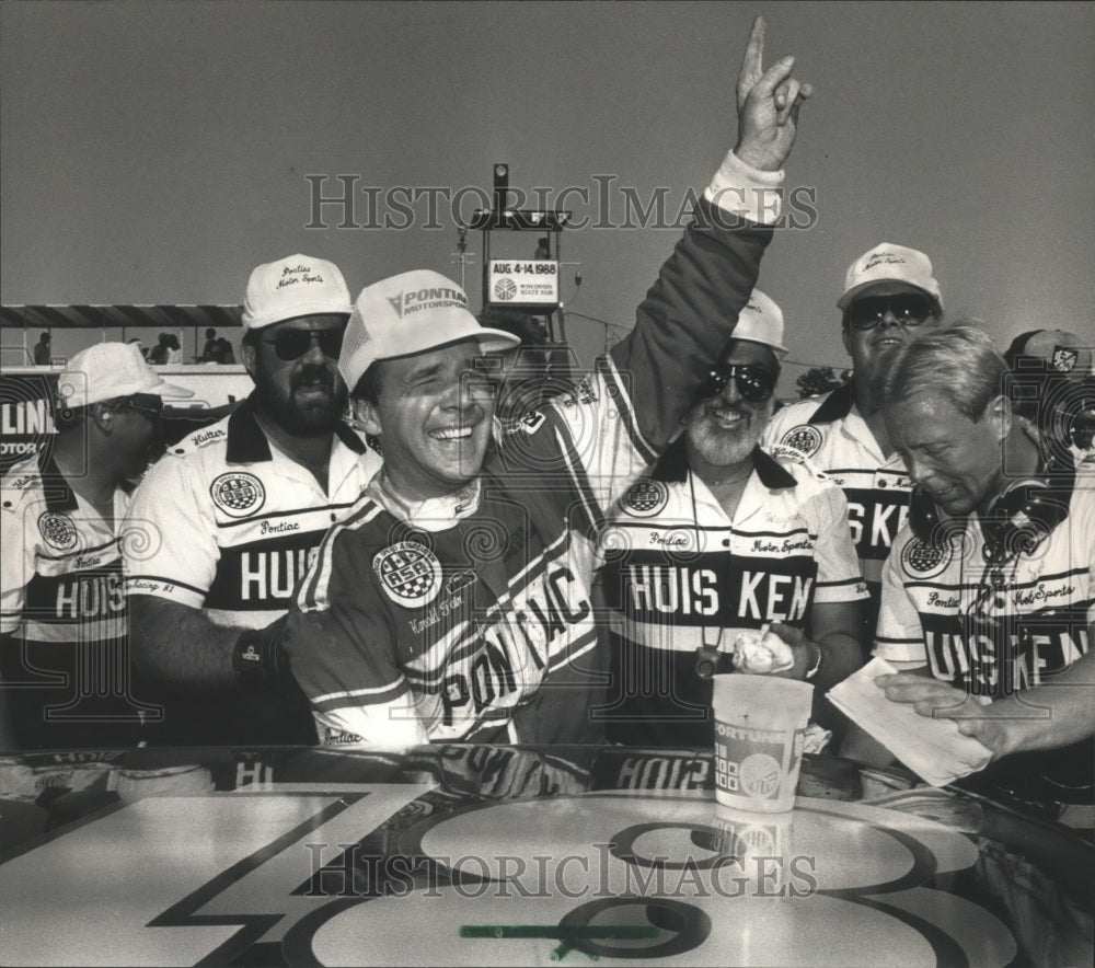 1988 Press Photo Stock Car Racer Harold Fair After Winning At State Fair Park- Historic Images