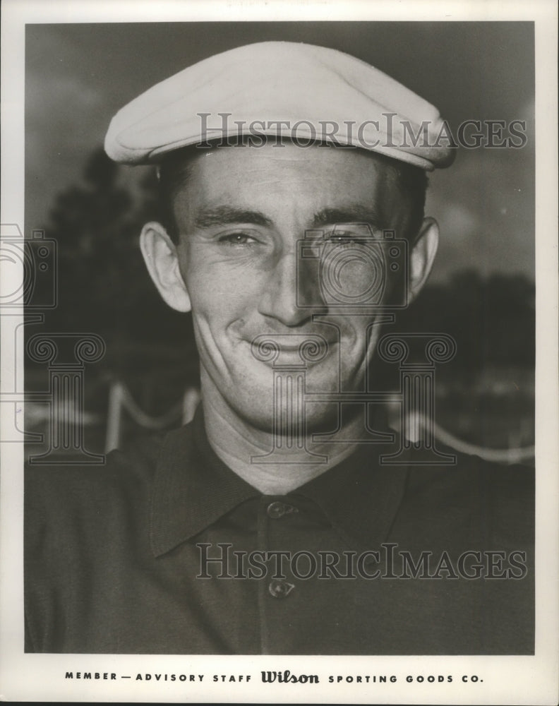 1955 Press Photo Golfer Gardner Dickinson, Jr. of Wilson Sporting Goods Co.- Historic Images