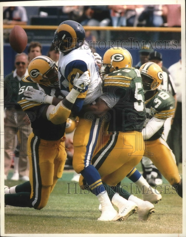 1993 Press Photo Green Bay Packers' LeRoy Butler gets ready for interception- Historic Images