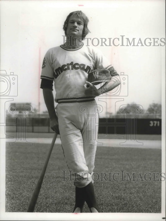 1976 Press Photo Ex-baseball player & author, Jim Bouton, now an actor- Historic Images
