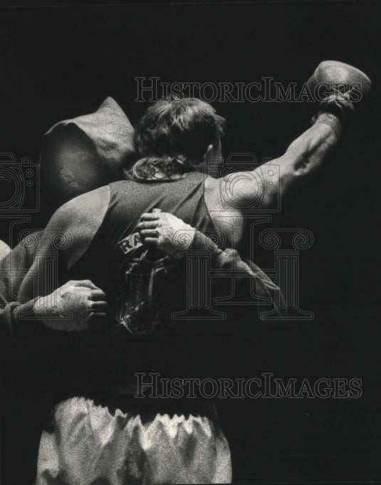 1991 Press Photo Boxers Oreal James, Donald Hintz after their Golden Gloves bout- Historic Images