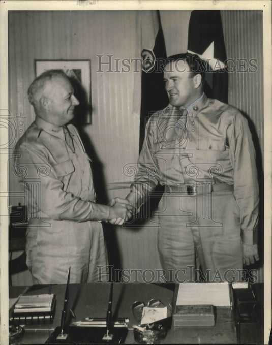 1943 Press Photo Red Sox baseball's Joe Cronin greeted by Lt. Gen. Delos Emmons- Historic Images