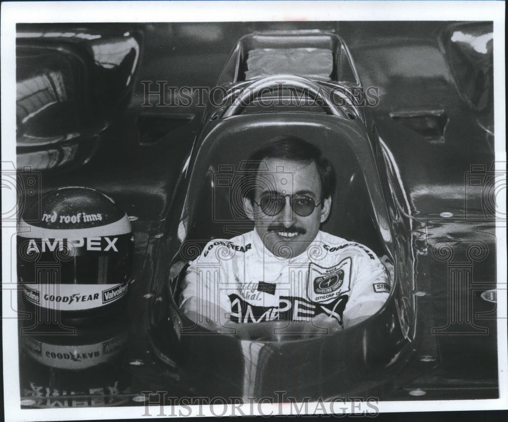 1980 Press Photo Indy car racer Bobby Rahal in the cockpit of his race car- Historic Images