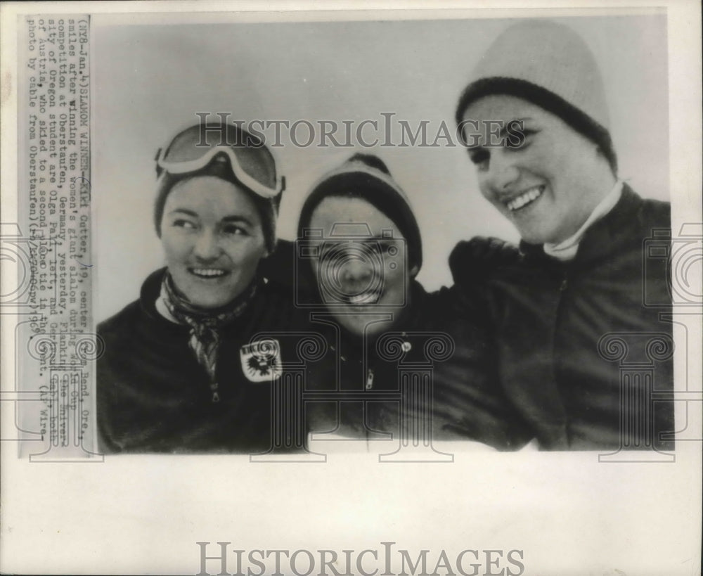 1969 Press Photo Slalom ski racing champ, Kiki Cutter, with fellow ski winners- Historic Images