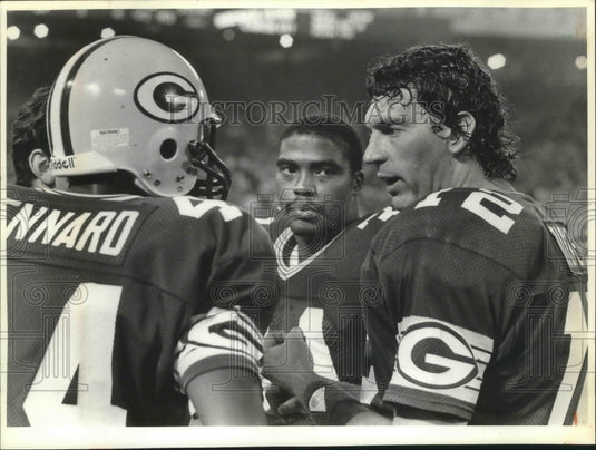 1985 Press Photo Packers' Lynn Dickey, Preston Dennard & Gerry Ellis on sideline- Historic Images