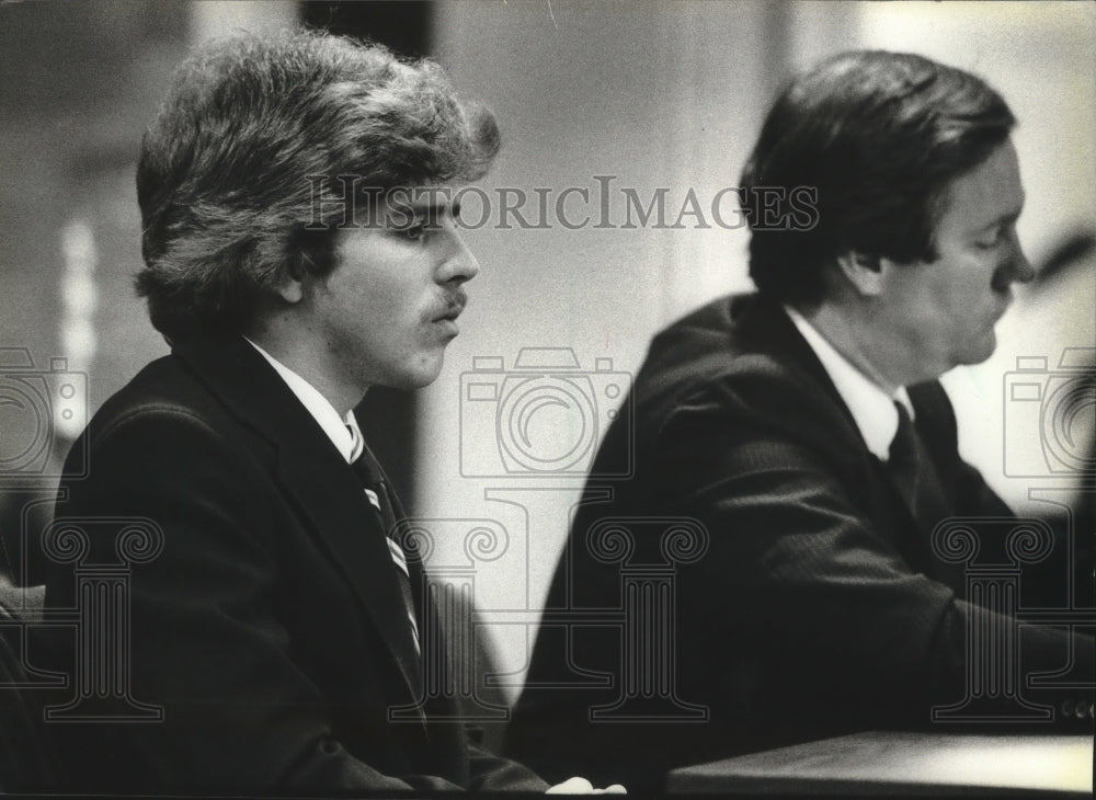 1983 Press Photo Robert T. Derksen in court, sentenced to 16 months in prison- Historic Images