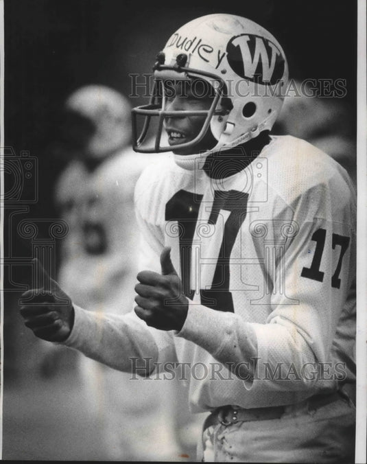 1977 Press Photo Anthony Dudley still Wisconsin football's starting quarterback- Historic Images