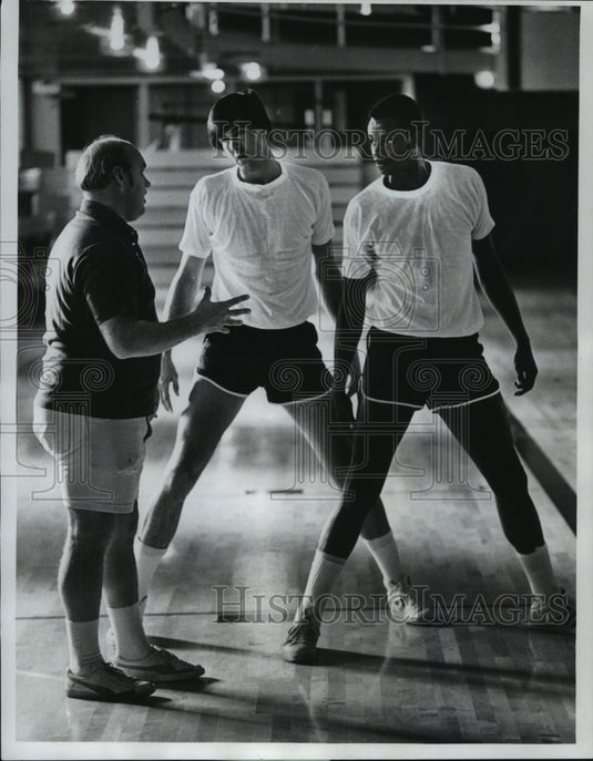 1979 Press Photo Basketball coach Rick Majerus with Dean Marquardt, Odell Ball- Historic Images