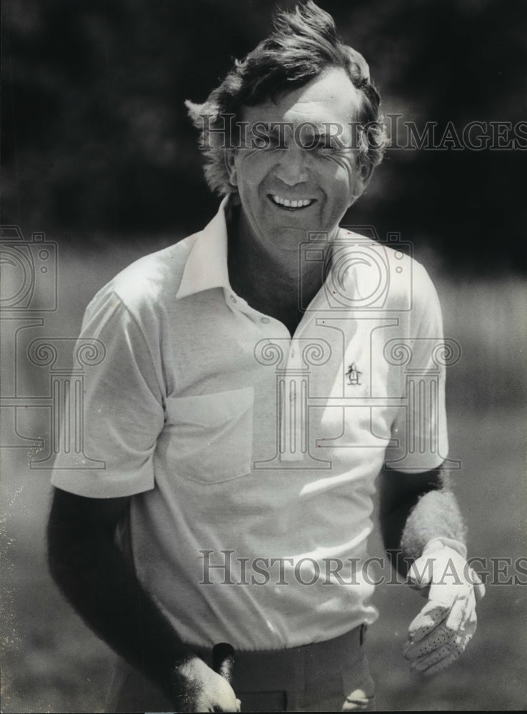 1983 Press Photo Al Geiberger, professional golfer on golf course. - mjt09284- Historic Images