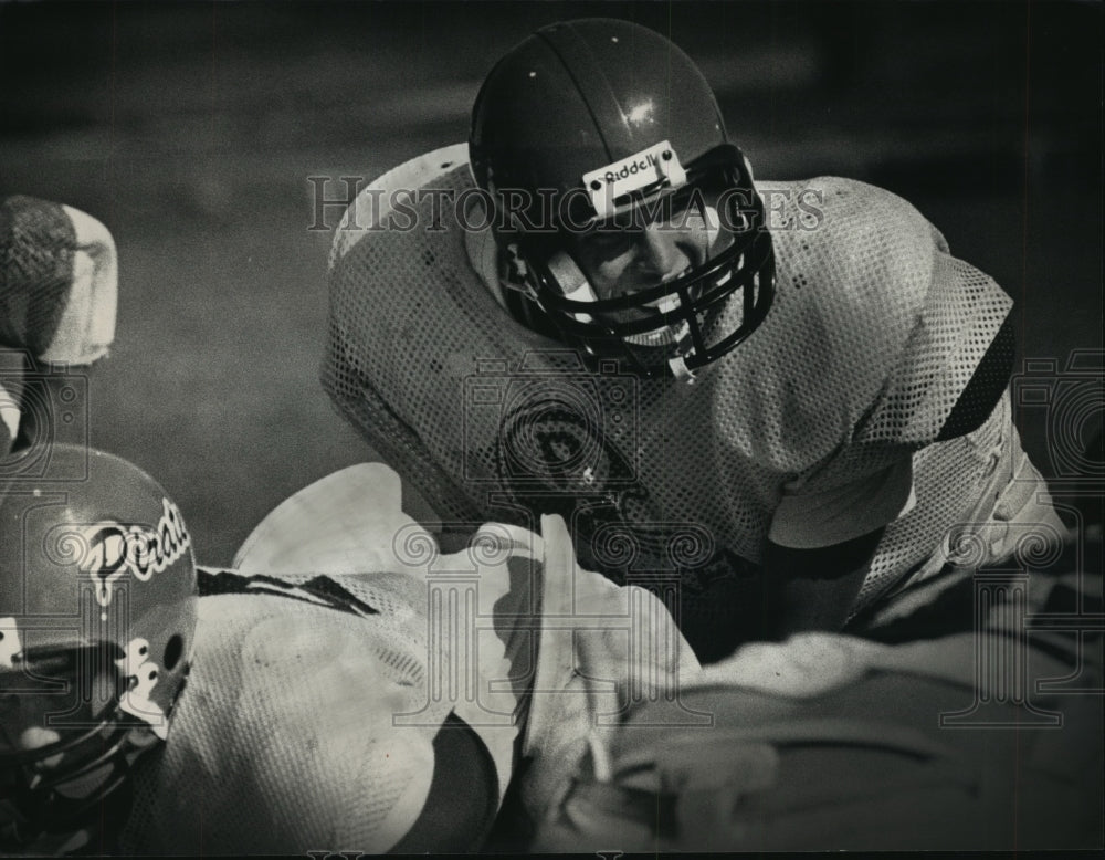 1991 Press Photo Pewaukee quarterback David Neubert will start for third year.- Historic Images