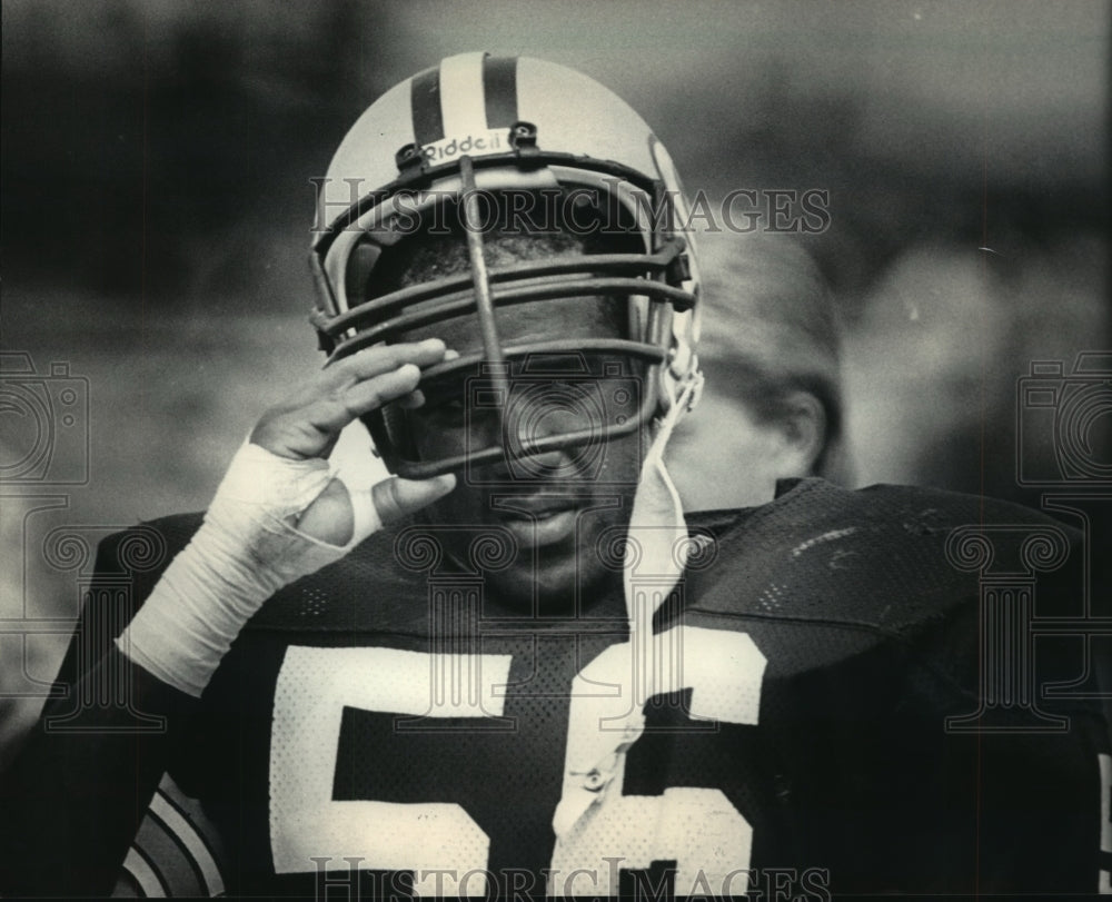 1984 Press Photo Green Bay Packers outside linebacker Cliff Lewis - mjt09765- Historic Images