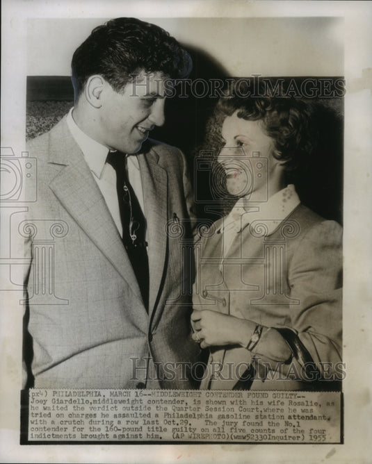 1955 Press Photo Joey Giardello & wife wait the verdict at Quarter Session Court- Historic Images