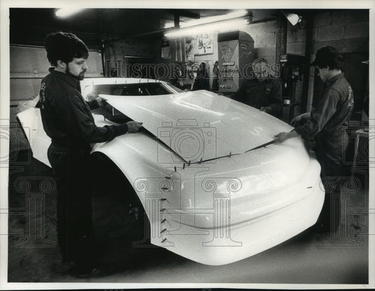 1989 Press Photo Race driver Willie Goeden and sons reconstruct car - mjt10087- Historic Images
