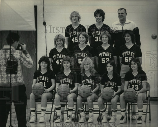 1983 Press Photo Menomonee Falls East High Ladies' Basketball Team Picture- Historic Images