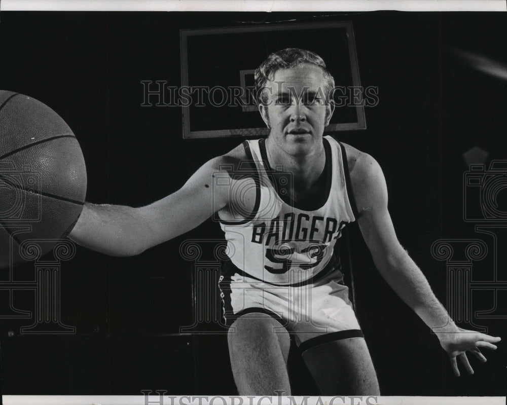 1971 Press Photo Glen Richgels, Wisconsin Badgers basketball center - mjt10234- Historic Images