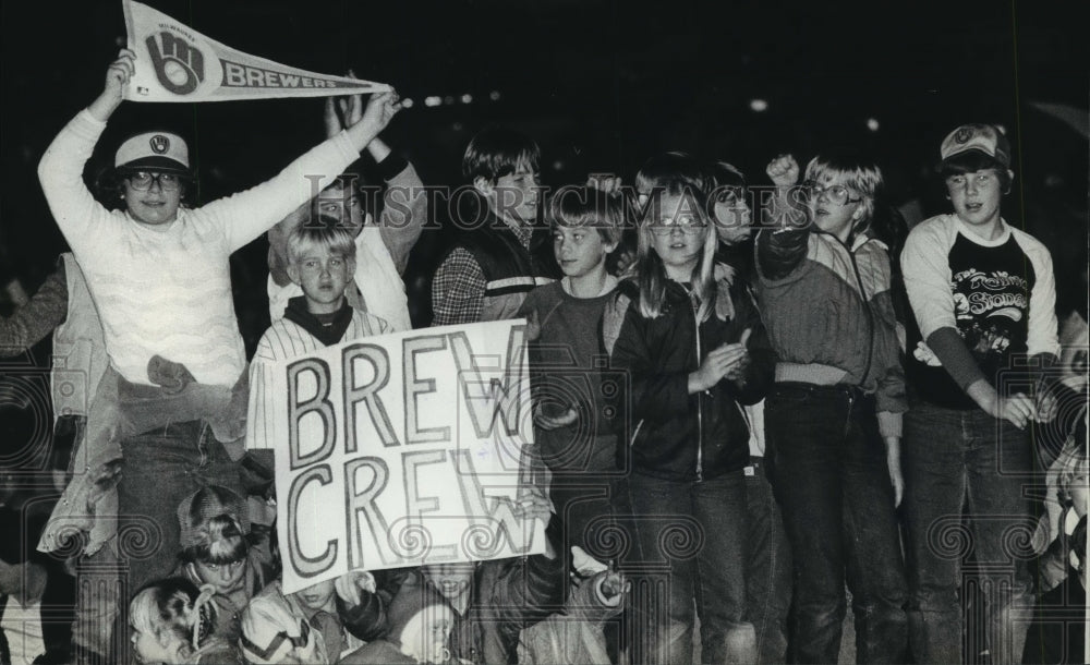 1982 Press Photo Milwaukee Brewers World Series - Pep Rally at County Stadium- Historic Images