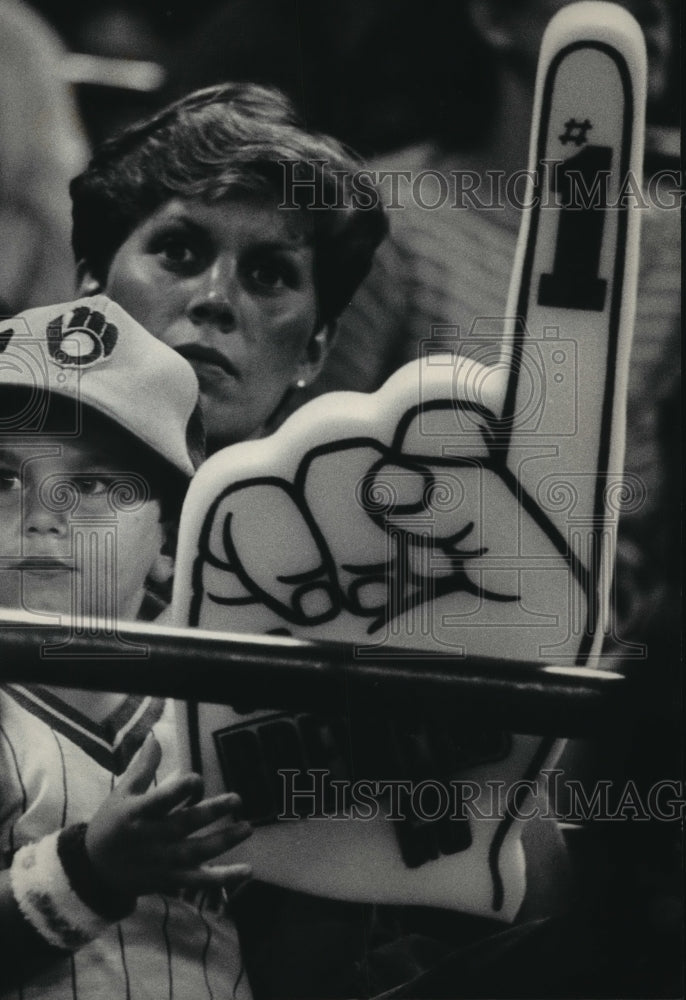 1984 Press Photo Fans think Milwaukee Brewers are still number 1 - mjt10577- Historic Images