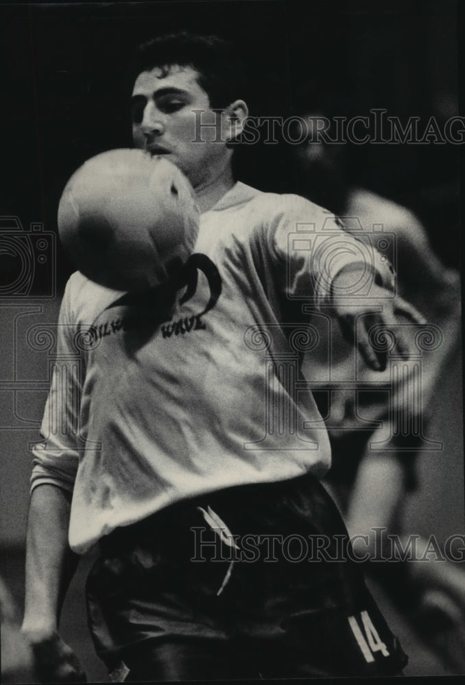 1985 Press Photo The Wave&#39;s John Salazar took a pass off his chest. - mjt10616- Historic Images