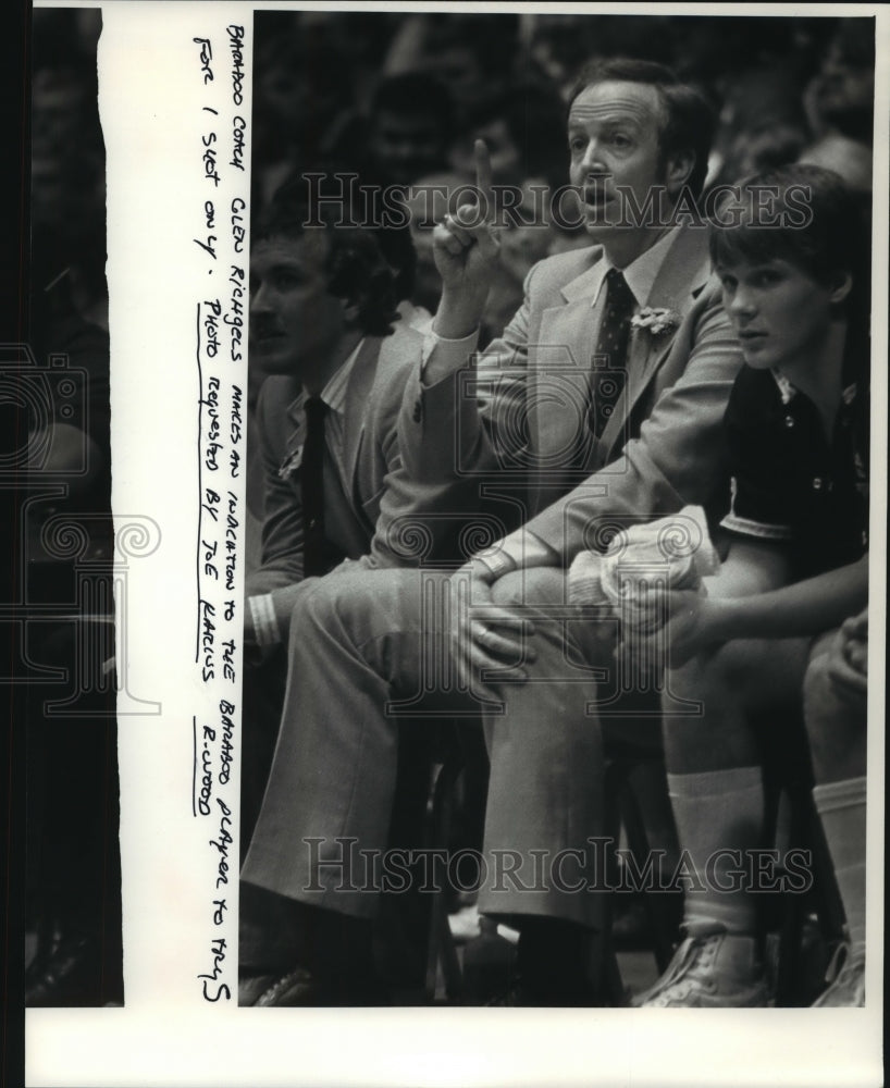 1984 Press Photo Glen Richgels Baraboo High School Basketball Coach - mjt10953- Historic Images