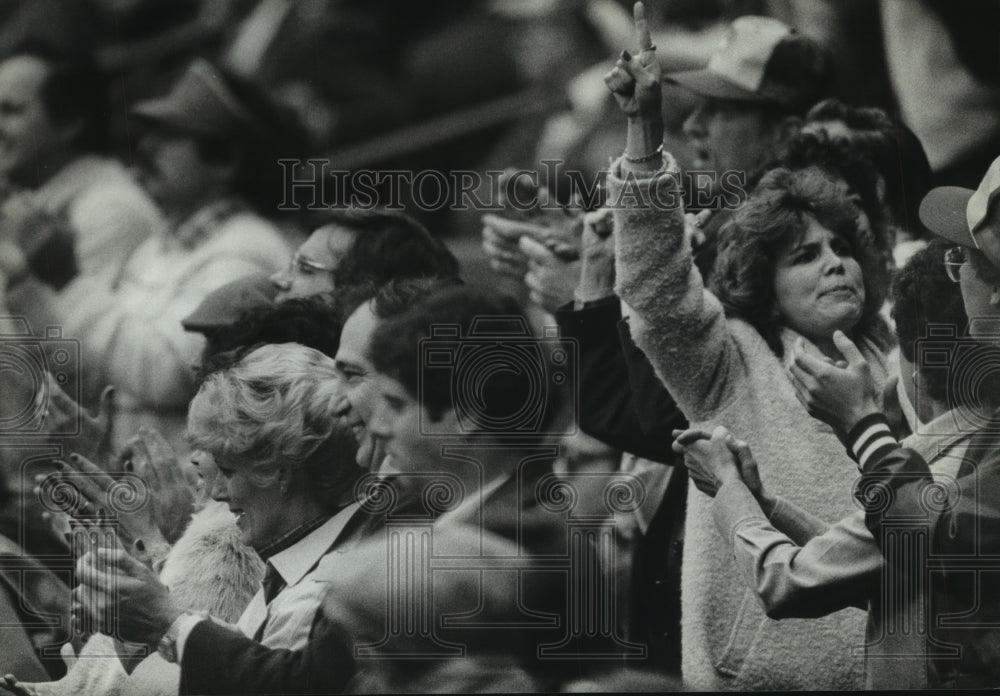 1982 Press Photo Debbie Thomas, Wife Of Brewers' Baseball Player Gorman Thomas- Historic Images