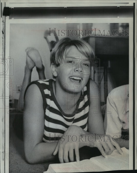 1969 Press Photo Swimmer Debbie Meyer-James E. Sullivan Medal & Olympic Winner- Historic Images