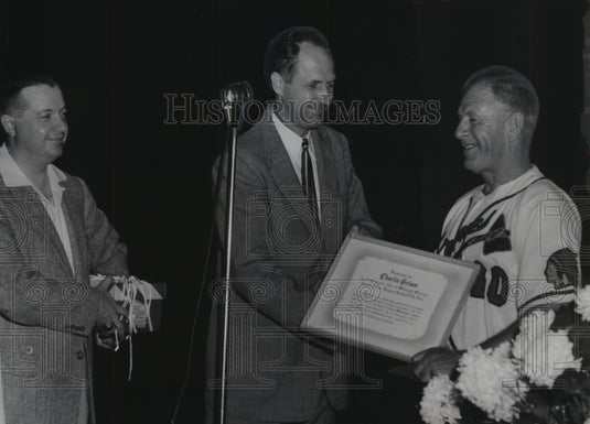 1955 Press Photo Sportsmanship scroll awarded to Braves' manager Charlie Grimm- Historic Images