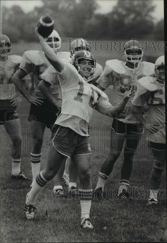 1981 Press Photo Kenosha Tremper's state champion quarterback Mark Hujik- Historic Images