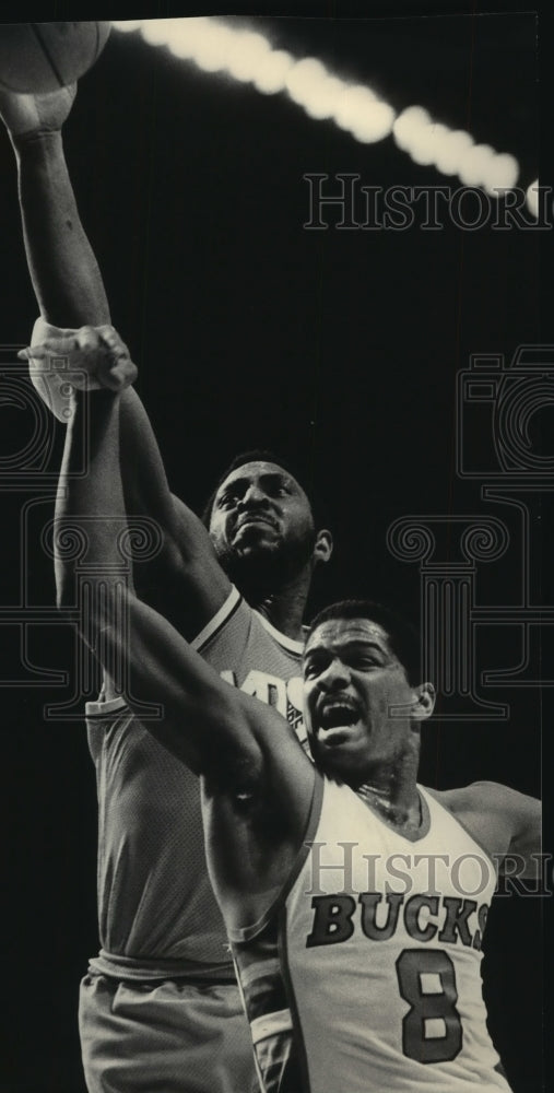 1984 Press Photo Professional Basketball Players Lonnie Shelton, Marques Johnson- Historic Images