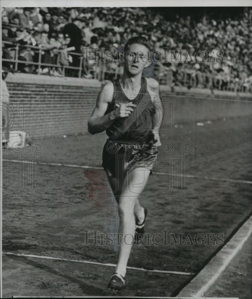 1954 Press Photo U.S. track runner Murry Halberg - mjt12107- Historic Images