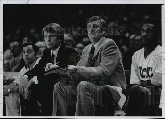 1978 Press Photo Bucks' Don Nelson (L) and assistant John Killilea.- Historic Images