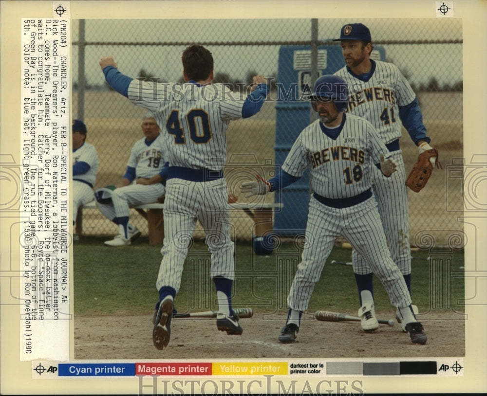 1990 Press Photo Fantasy players Ron Waterman and Jerry Dorf celebrate tying run- Historic Images