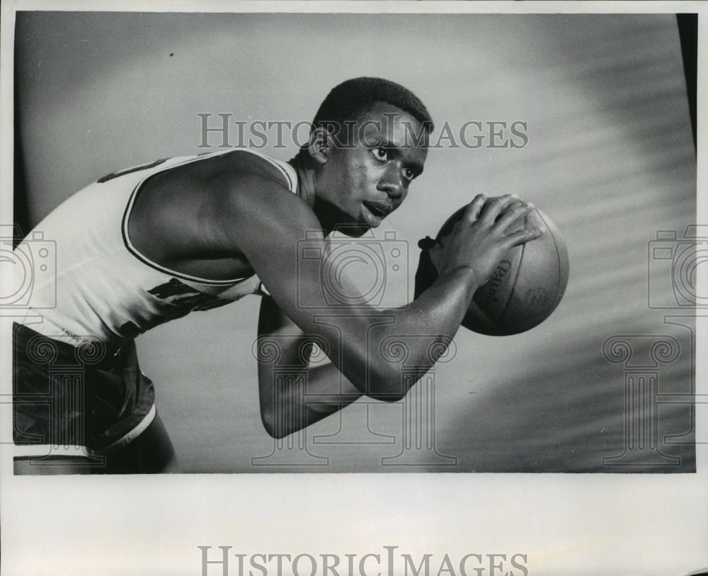 1967 Press Photo University of Wisconsin Basketball player Jim Johnson- Historic Images