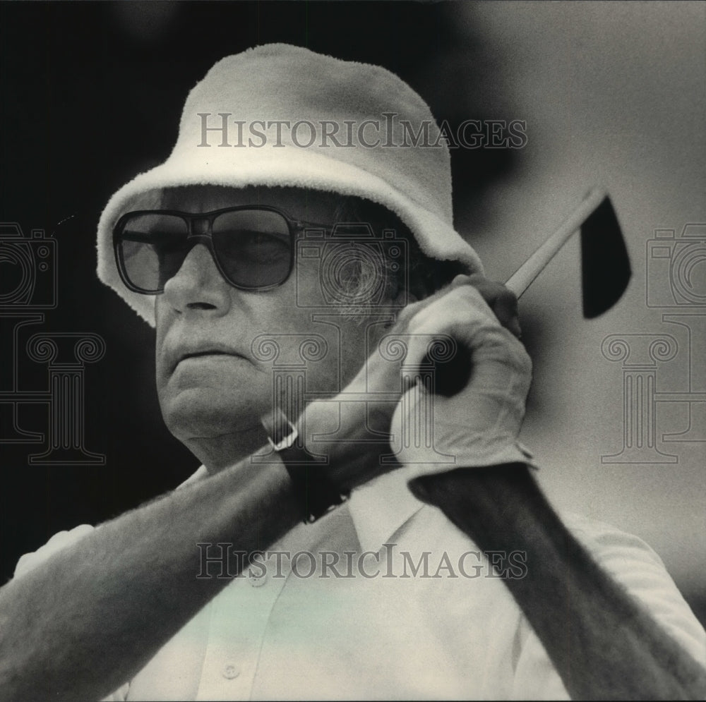 1986 Press Photo Kenny Jacobs makes holes in one in consecutive golfing days- Historic Images