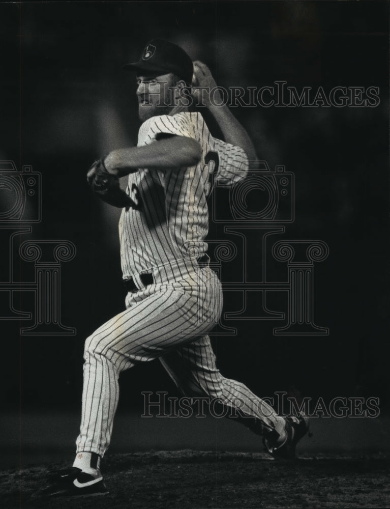 1990 Press Photo Milwaukee Brewers Right-Handed Baseball Pitcher Ron Robinson- Historic Images