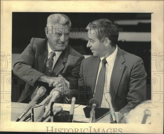 1986 Press Photo Elroy Hirsch And New Wisconsin Badger Football Jim Hilles- Historic Images