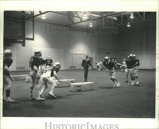 1985 Press Photo Turf room in Marquette used by N. Michigan Univ football team- Historic Images
